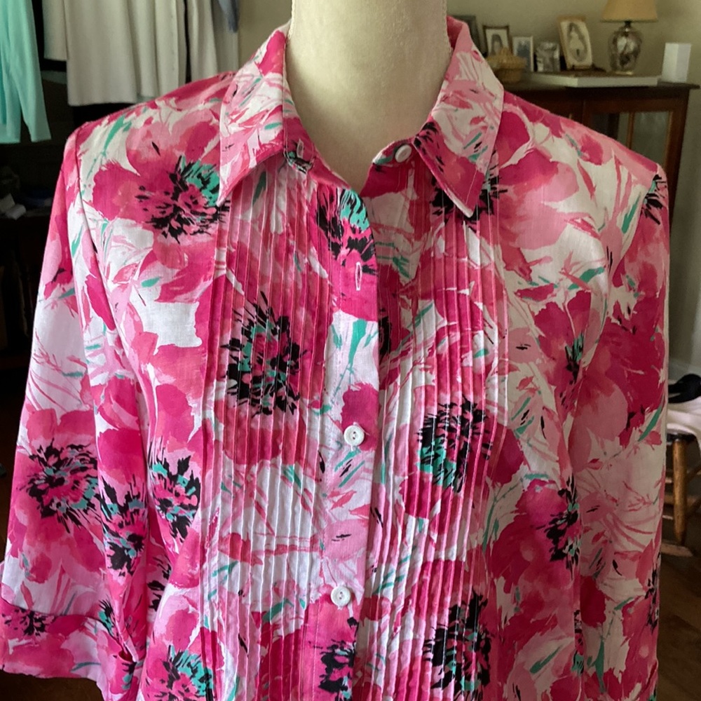 Heavier Weight Linen - Picture 2 of 10